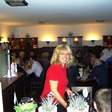 ホテル Wein-Traeume Thüngersheim エクステリア 写真