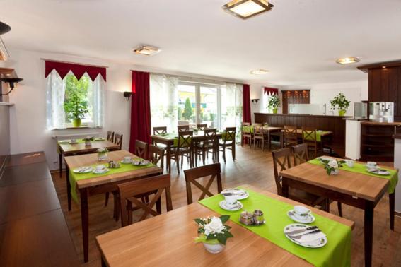 ホテル Wein-Traeume Thüngersheim エクステリア 写真