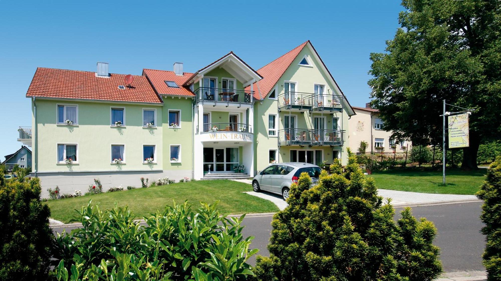 ホテル Wein-Traeume Thüngersheim エクステリア 写真